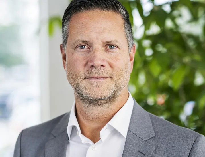 <p>Rikard Ahlin är vd för Ettiketto Group.</p>
