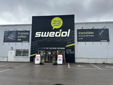 <p>Swedol har öppnat ny butik i Bollnäs och en flytt är på gång i Nyköping.</p>
