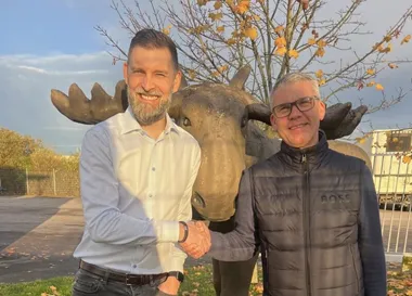 <p>Fredrik Bergström, ny försäljningschef, och Joakim Johansson, vd på Kartongbolaget.</p>
