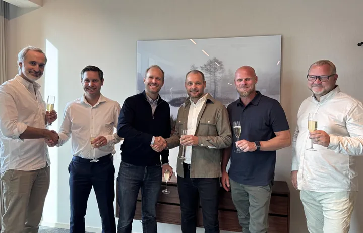 <p>Den nya ägarkonstellationen på Dcos.</p>
