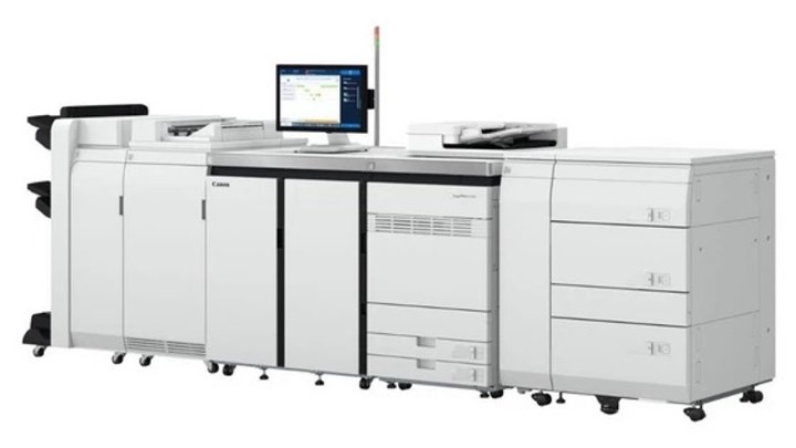 <p>Uppgraderar produktionsskrivaren.</p>
