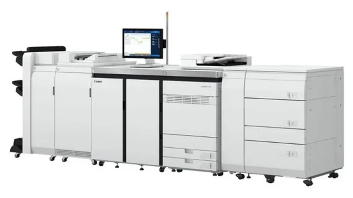 <p>Uppgraderar produktionsskrivaren.</p>
