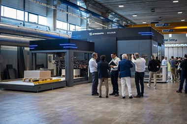 <p>Systemen för att printa stora volymer displaymaterial visades upp i somras.</p>
