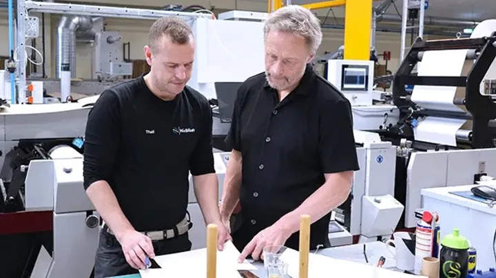 <p>Nicetikett är en av branschens representanter som stödjer utbildningen.</p>
