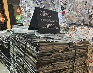 <p>På Drupa förra året visade Landa upp sina pressar, och hur många offsetplåtar som behövs för 1 000 tryckjobb, vilka inte behövs alls med digital tryckteknik.</p>
