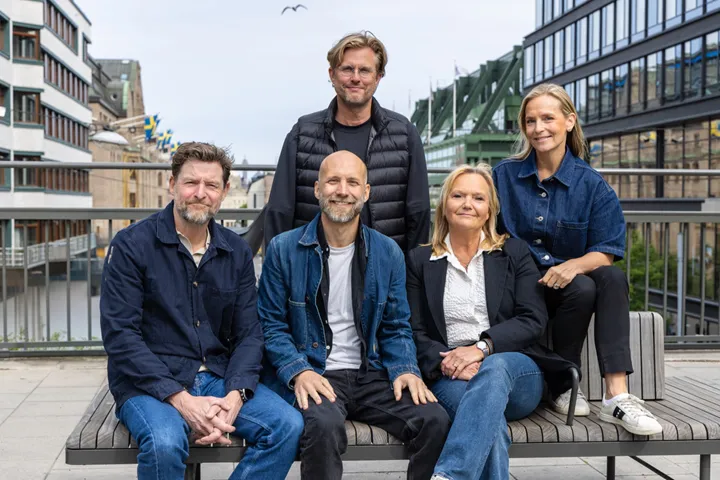 <p>Stående: Martin Petersson, vd på Aura Group och Jenny Borthen, vd på Wonderland. På nedre raden sitter<br />
Niclas Grunewald, vd på Creo, nyutsedda vd:n Jimmy Rodhelind och Marie Karlsson, vd på Eventum.</p>
