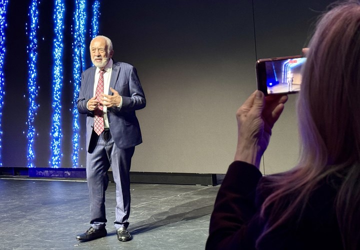 <p>Entreprenören och innovatören Benny Landa på Drupa-mässan 2024.</p>
