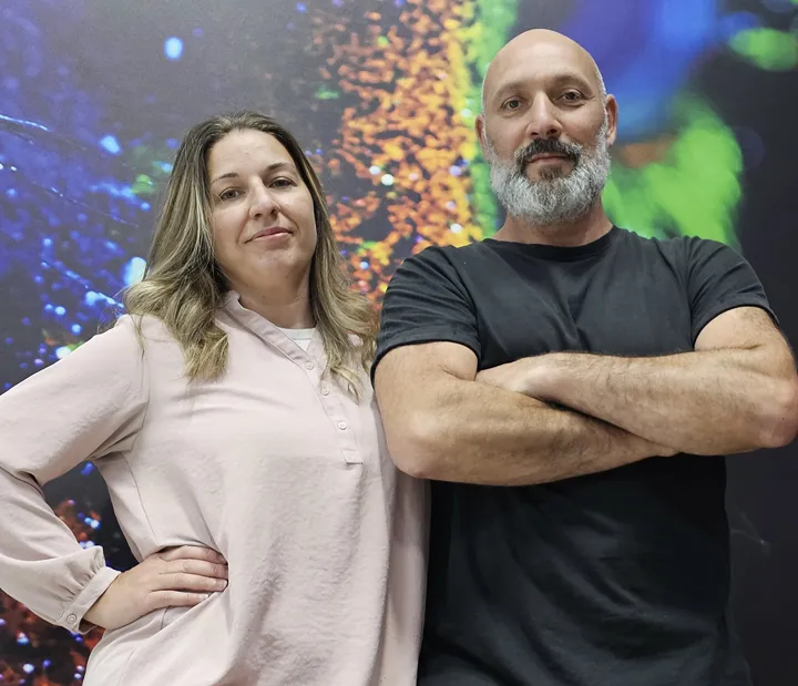 <p>Therese och Ahmad ”Abbe” Abou Sweid driver storformatstryckeriet Specialprint i Helsingborg.</p>
