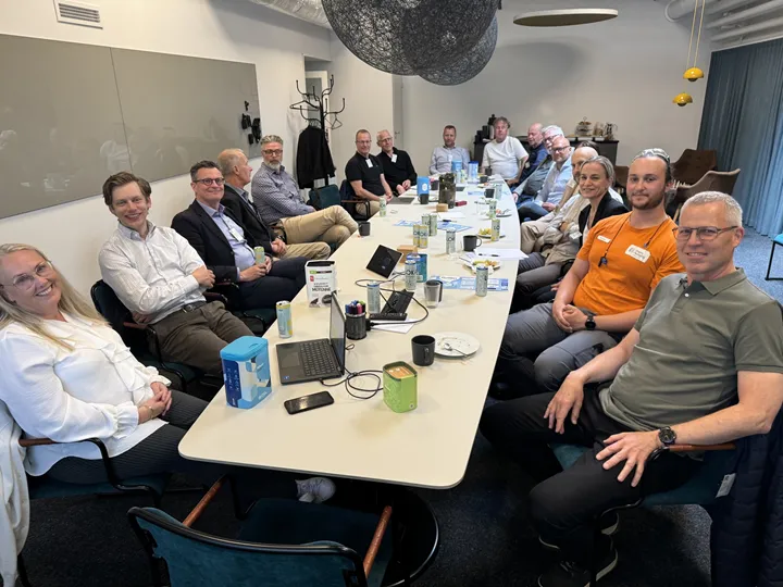 <p>Etikettgruppen fick göra ett besök hos GPI Systems i Lund.</p>
