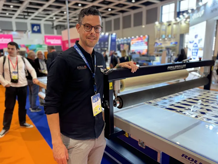 <p>Per Winther, försäljningschef på Rollsroller, vid företagets Signature-bord.</p>
