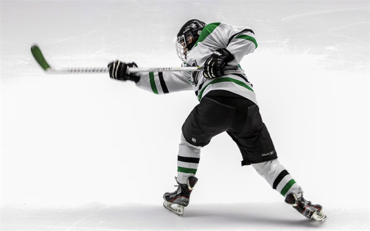 <p>Hockeyfest väntar i Stockholm.</p>
