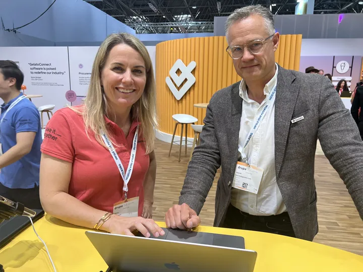 <p>Minna Philipson, marknadschef och Henrik Müller Hansen, vd för Gelato. Här på Drupamässan 2024.</p>

