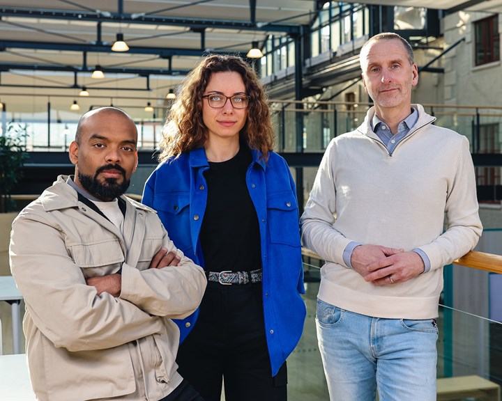 <p>Govin Induchoodan, COO, Alicia Ondrejkova, CTO, och Anders Sonesson, CEO på Glenntex.</p>
