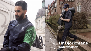 <p>Bilder på de nya arbetskläderna som personalen på Hr Björkman bär.</p>
