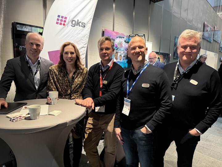 <p>Michael Bergman och Alexandra Pettersson på Simutek tillsammans med Joakim Münz, Thomas Lundgren och Magnus Lundgren på NI Solutions.</p>
