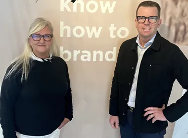 <p>Märketts Katarina Bjerstaf och Jan Evertsson, vd på ACG Accent.</p>
