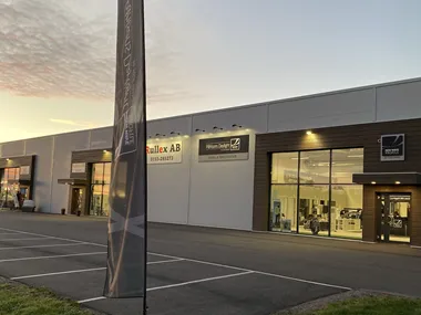 <p>Fasaden till Påhlsons Daylights nya lokaler i Nyköping.</p>
