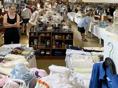 <p>Kommer jobba mer med secondhand-plagg framöver. </p>
