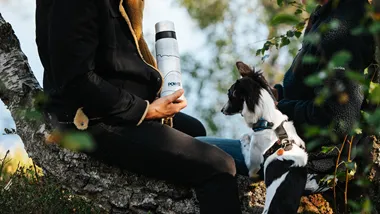 <p>PTS Askeroth har inlett ett samarbete med Protect Our Winters Sweden som kretsar kring en specialdesignad termosflaska.</p>
