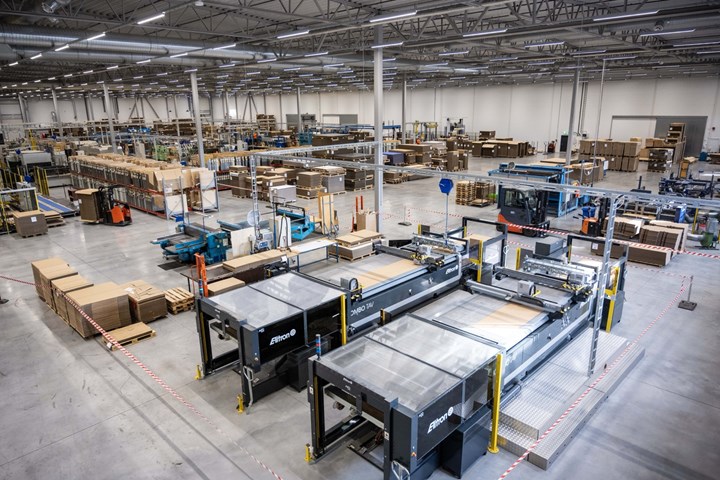 <p>DS Smiths nya fabrik invigd.</p>
