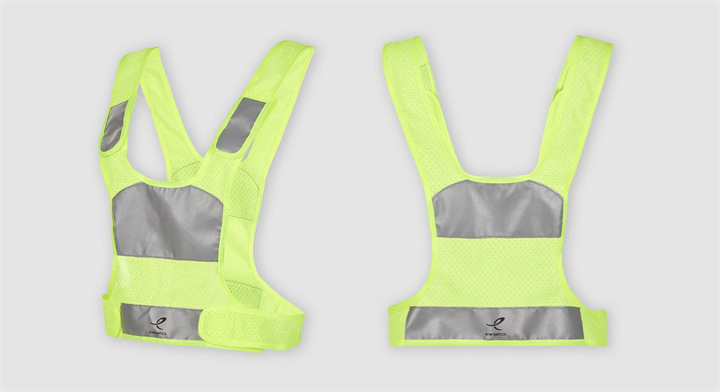 <p>Reflexvästen återkallas då den saknar korrekt märkning.</p>
