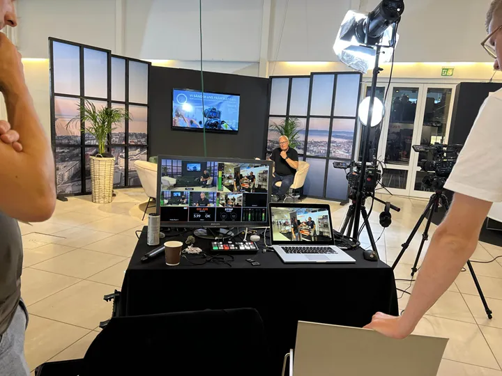 <p>Roger Nilsson på PWA sänder live från mässan.</p>
