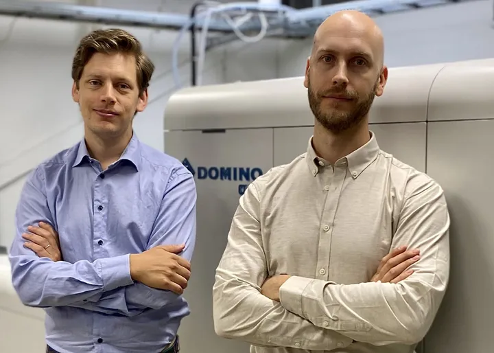 <p>Bröderna Gustav och Fredrik Klingberg driver familjeföretag Jinnestål Etikett.</p>
