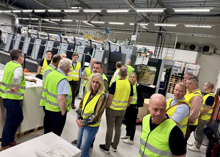 <p>Etikettföretagen fick se offset- och digitaltryck hos Kartongbolaget.</p>
