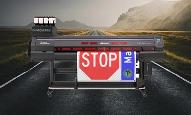 <p>Mimakiskrivare i Averys system för produktion av vägskyltar.</p>
