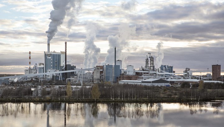 <p>Kartongbruket står still.</p>
