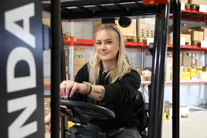 <p>Sigrid Frigghe är ny ansvarig för logistiken på Tryckcentrum.</p>
