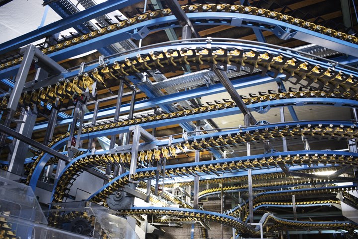 <p>Avis-Tryk, Hornslet<br />
Svingbladet.</p>
