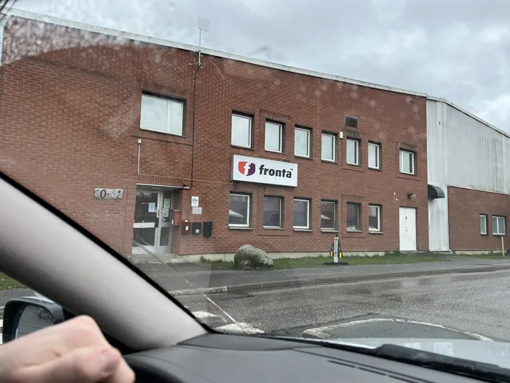 <p>Konsolideringar inom Fronta.</p>
