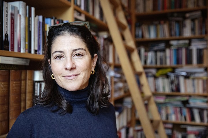 <p>Dilsa Demirbag-Sten, författare, journalist och generalsekreterare för Berättarministeriet.</p>
