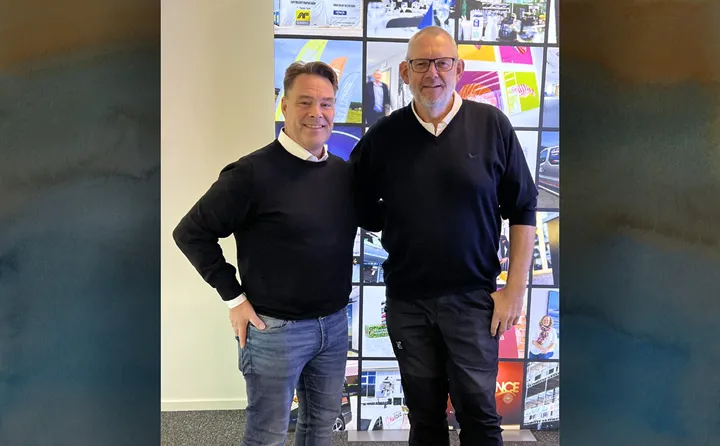 <p>V-tabs vd Dan Eriksson och Lasse Sandberg, vd på KBMEDIA.</p>
