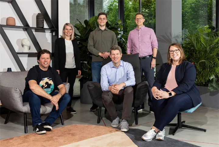 <p>Stor POD-aktör köper egen e-handelslösning.</p>
