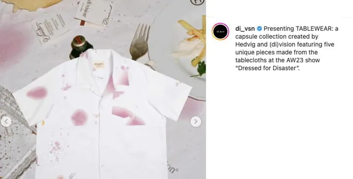 <p>En stökig hemmafest, blir en kampanj, blir en tröja med vinfläckar.</p>
