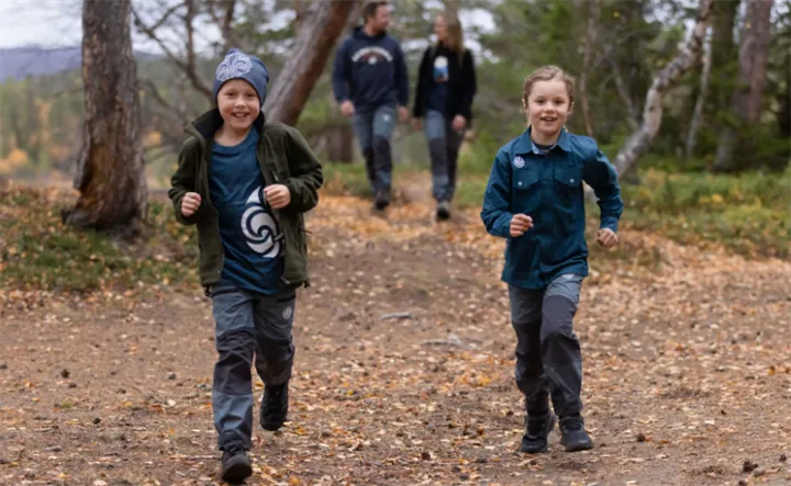 <p>Svenskt företag ska leverera den officiella scoutbyxan.</p>
