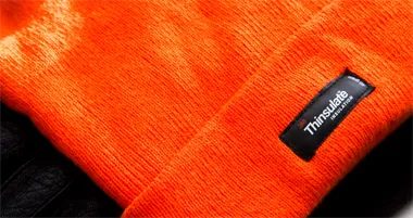 <p>Det är dags att komma på nya lösningar för vattenavvisande kläder.</p>
