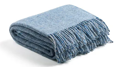 <p>Pläd tillverkad i den ukrainska staden Charkiv.</p>
