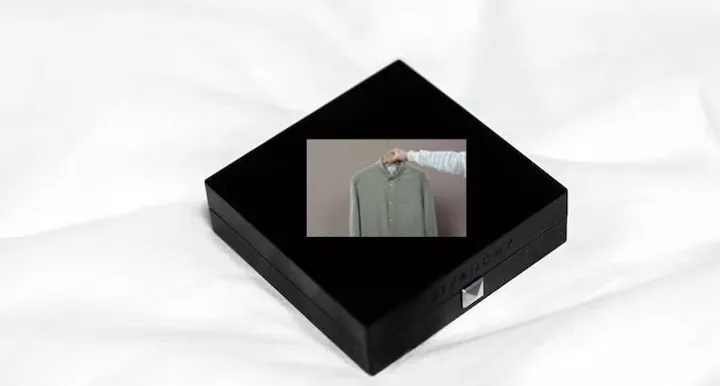 <p>I den svarta lådan ryms uppgifter om hur stor miljöpåverkan produktionen genererat.</p>
