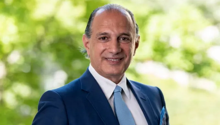 <p>Ayad Al-Saffar majoritetsägare i Ur & Penn, och från och med augusti även majoritetsägare av och vd för Åhléns.</p>
