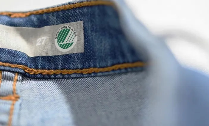 <p>Svanenmärkning på textila produkter skärps.</p>
