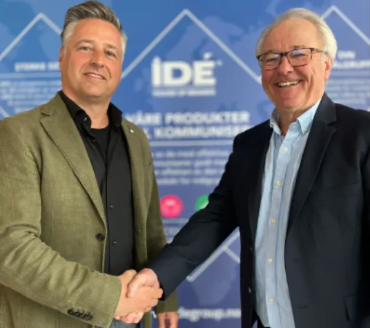 <p>Jan Facius och Lasse Lauritzen skakar hand efter att IDÈ förvärvat B Conzept och därmed kraftigt ökar sin närvaro på den danska marknaden.</p>
