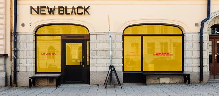 <p>New Black förvandlas till paketombud för DHL i unik produktmedia-baserat samarbete som gynna bägge parter.</p>
