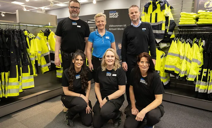 <p>Medarbetare på Ahlsell i Sundsvall.</p>
