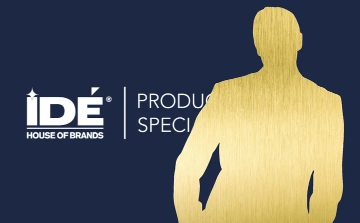 <p>Nordens största återförsäljare stuvar om i ledningen.</p>
