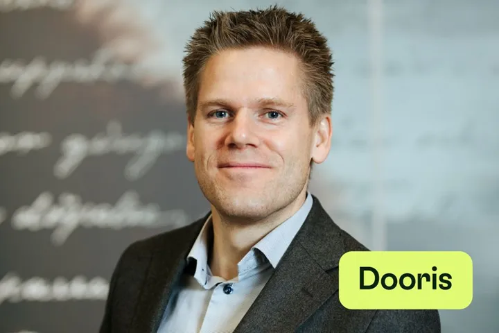 <p>Niklas Hydén är vd för Dooris.</p>
