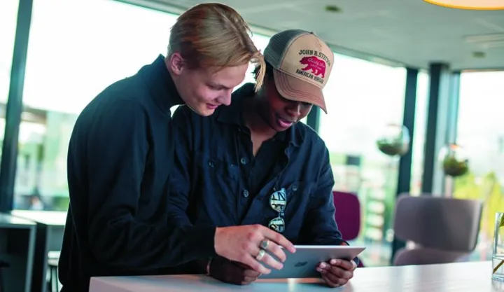 <p>Svenskarna och internet 2021.</p>
