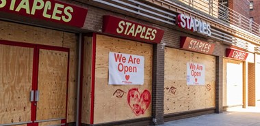 <p>Butiken på bilden är inte samma butik som avses i artikeln.</p>
